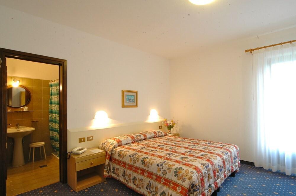 Hotel Garni Roberta Malga Ciapela Εξωτερικό φωτογραφία