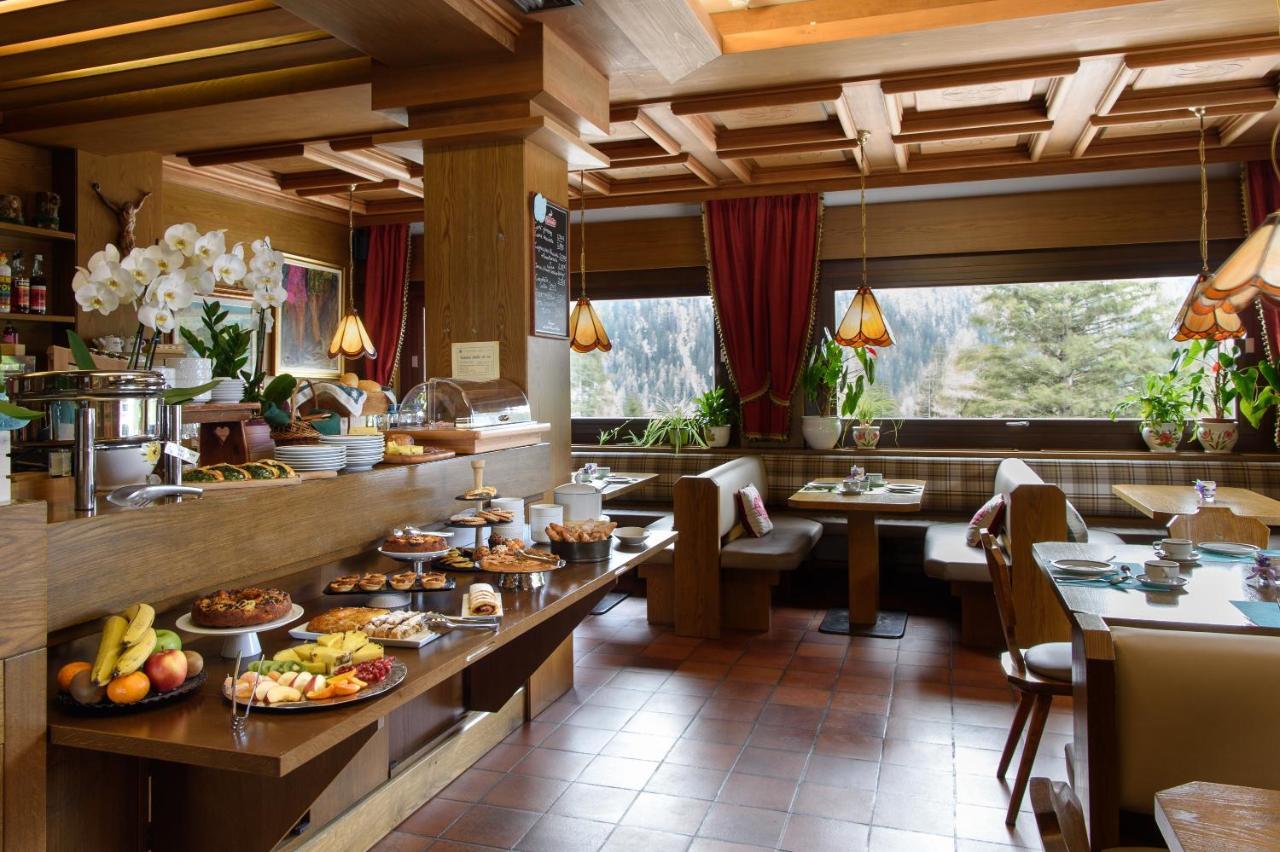 Hotel Garni Roberta Malga Ciapela Εξωτερικό φωτογραφία